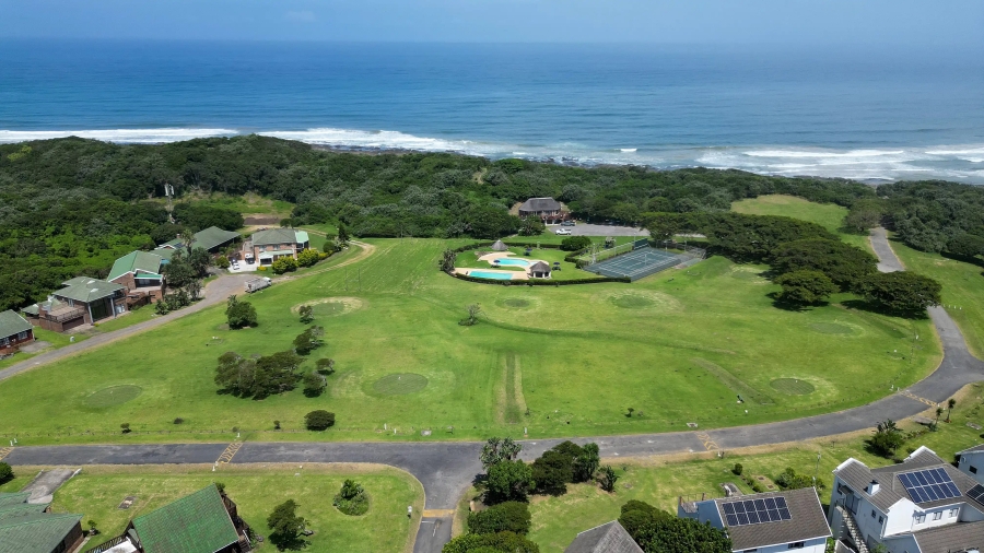 6 Bedroom Property for Sale in Cove Rock Eastern Cape